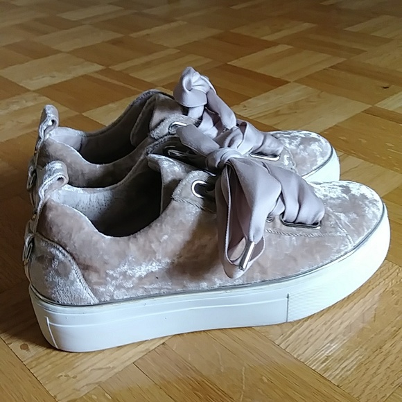 The Wishbone Collection from Browns crushed velvet velour platform sneakers - Picture 3 of 11